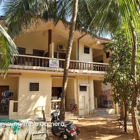 21In Guest House Calangute Exteriör bild