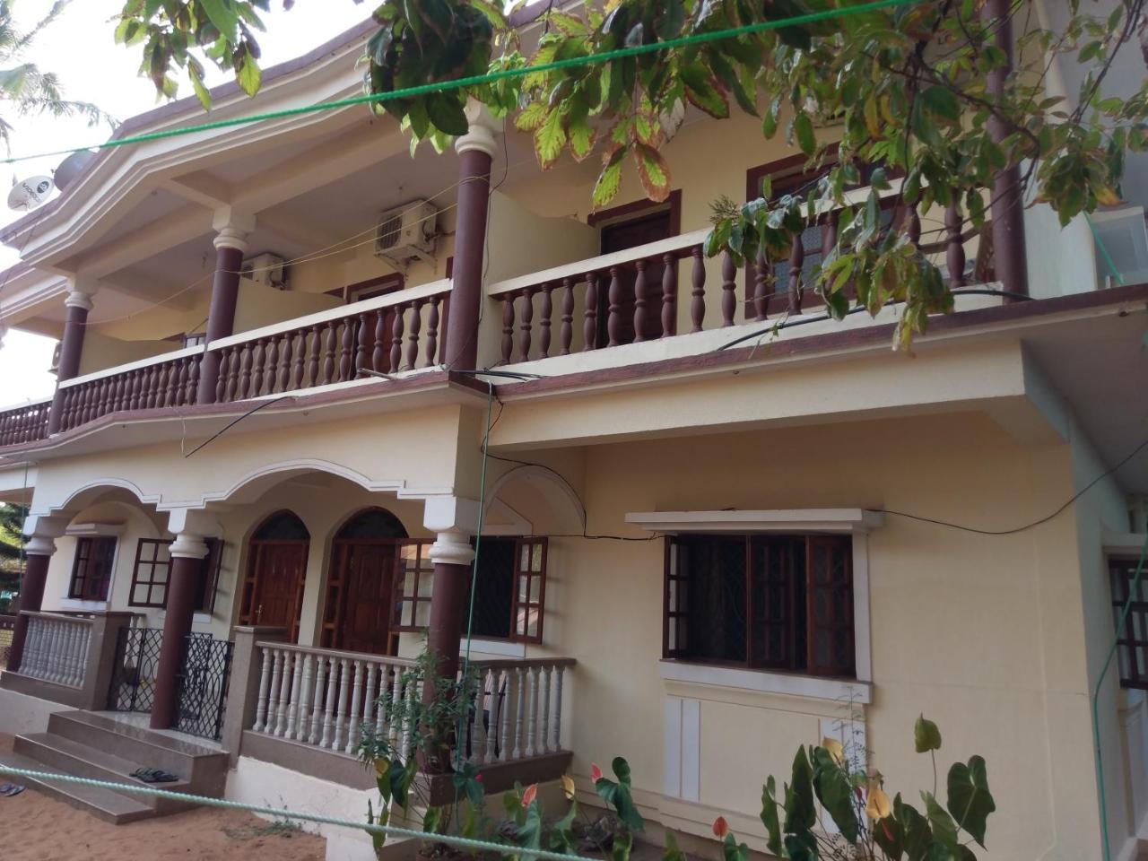 21In Guest House Calangute Exteriör bild
