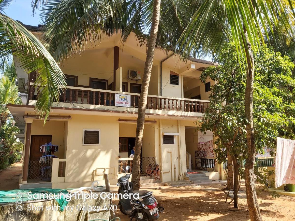 21In Guest House Calangute Exteriör bild